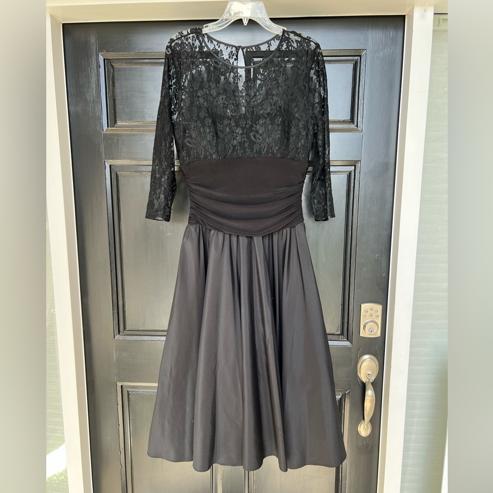 Black Jessica Howard T-Length Special Occasion/Formal Dress